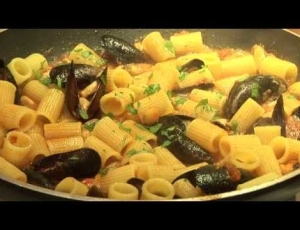 Mezze maniche con Cozze alla Marinara Condipresto